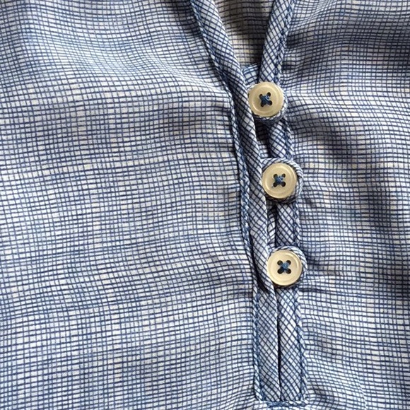 Top - Picture 3 of 3